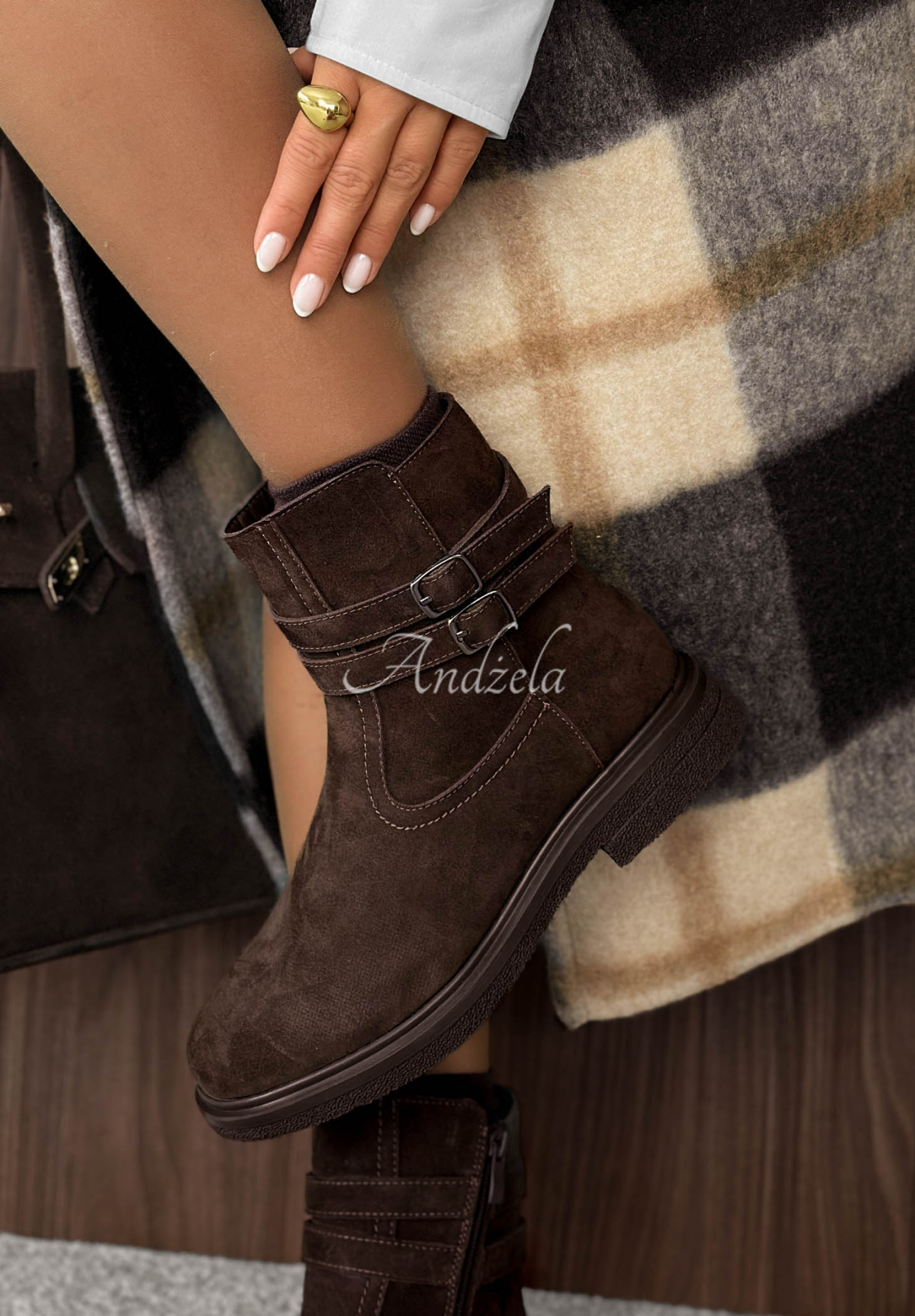 Wildleder-Ankle-Boots mit Schnallen Foggy Morning Schokoladenbraun