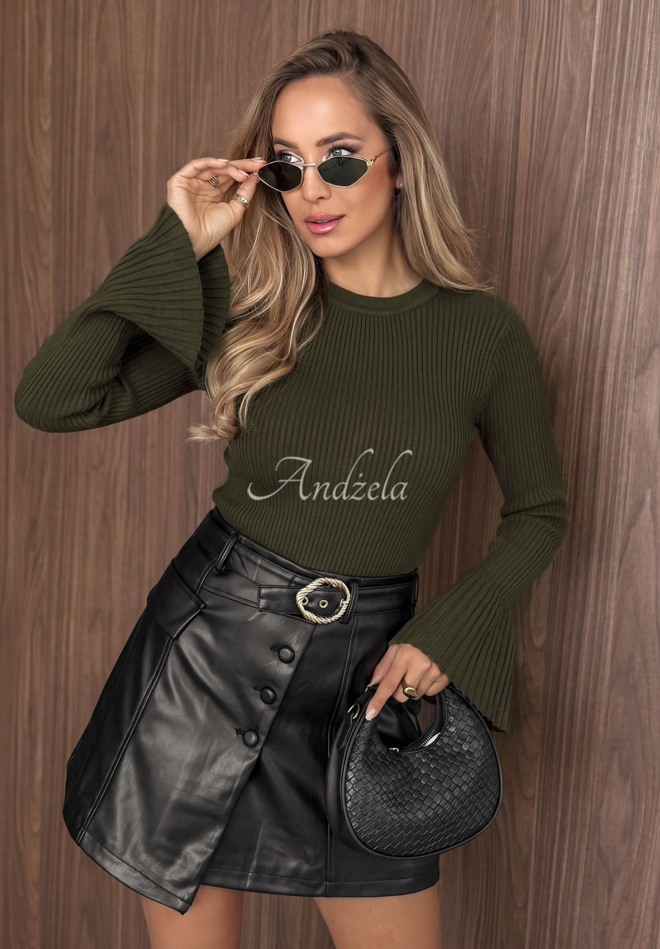 Gerippter Viskosepullover mit weiten Ärmeln Sunny Primrose Khaki