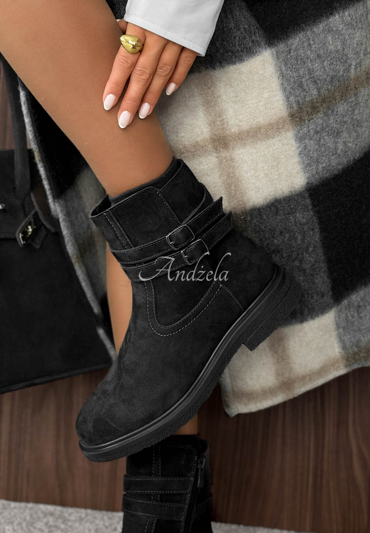 Wildleder-Ankle-Boots mit Schnallen Foggy Morning Schwarz