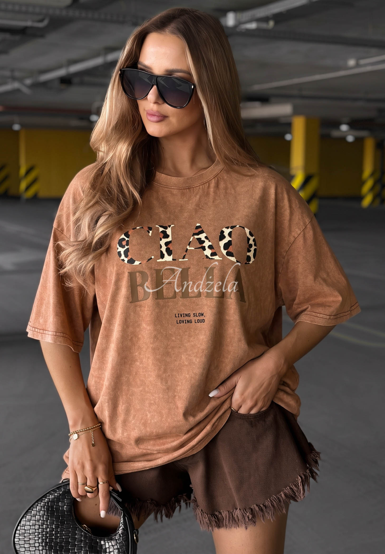Baumwoll T-Shirt mit Aufdruck Ciao Beli Camel
