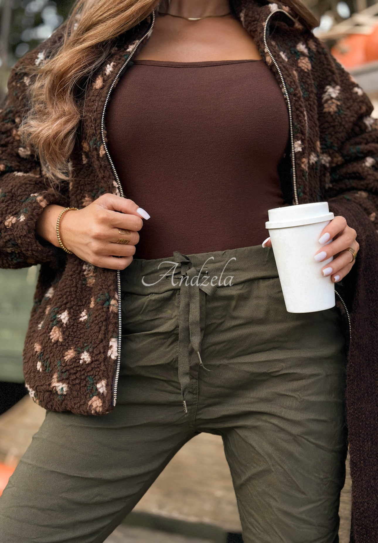 Viskosehose mit Gummizug in der Taille Tea Mood Khaki