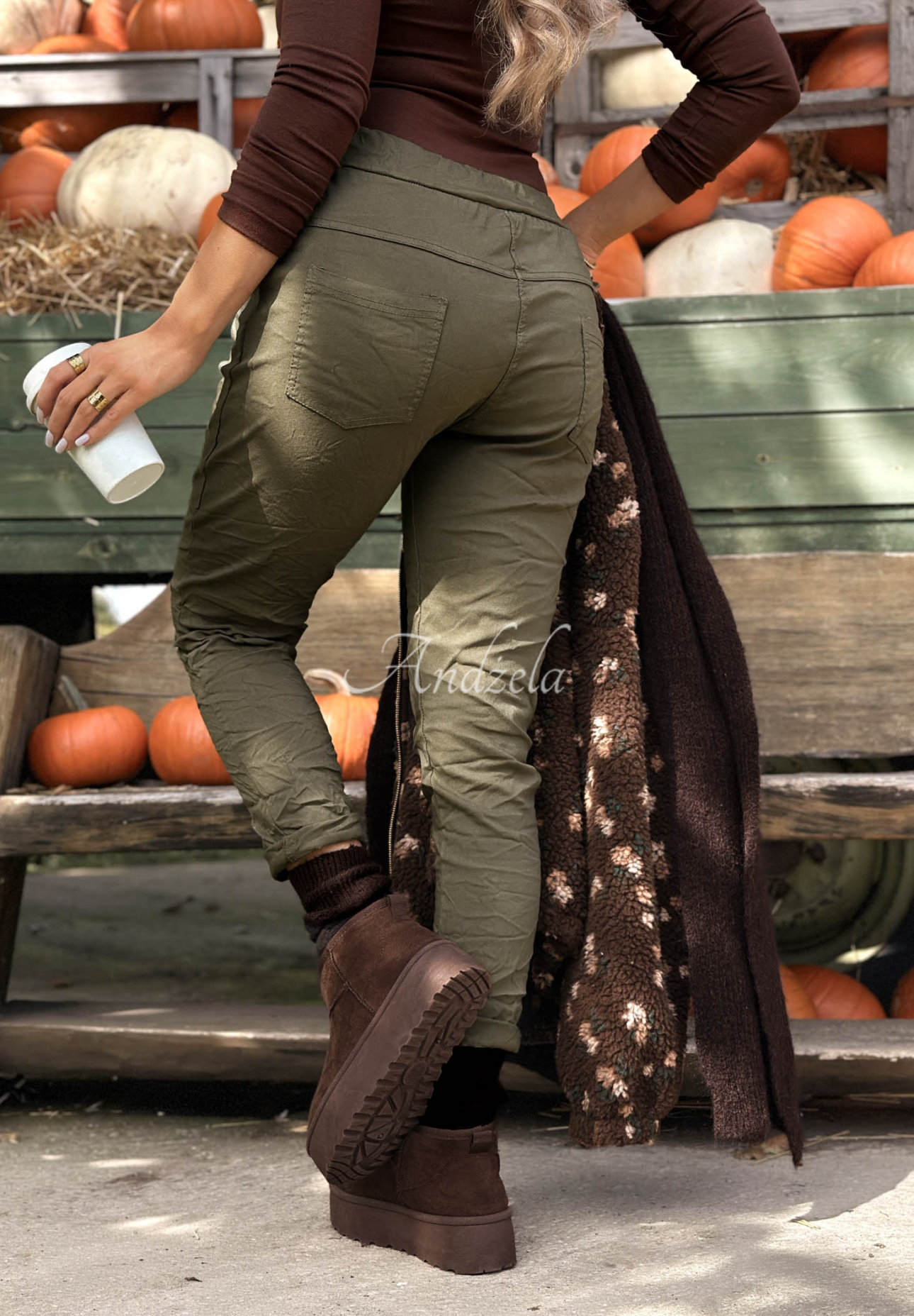 Viskosehose mit Gummizug in der Taille Tea Mood Khaki
