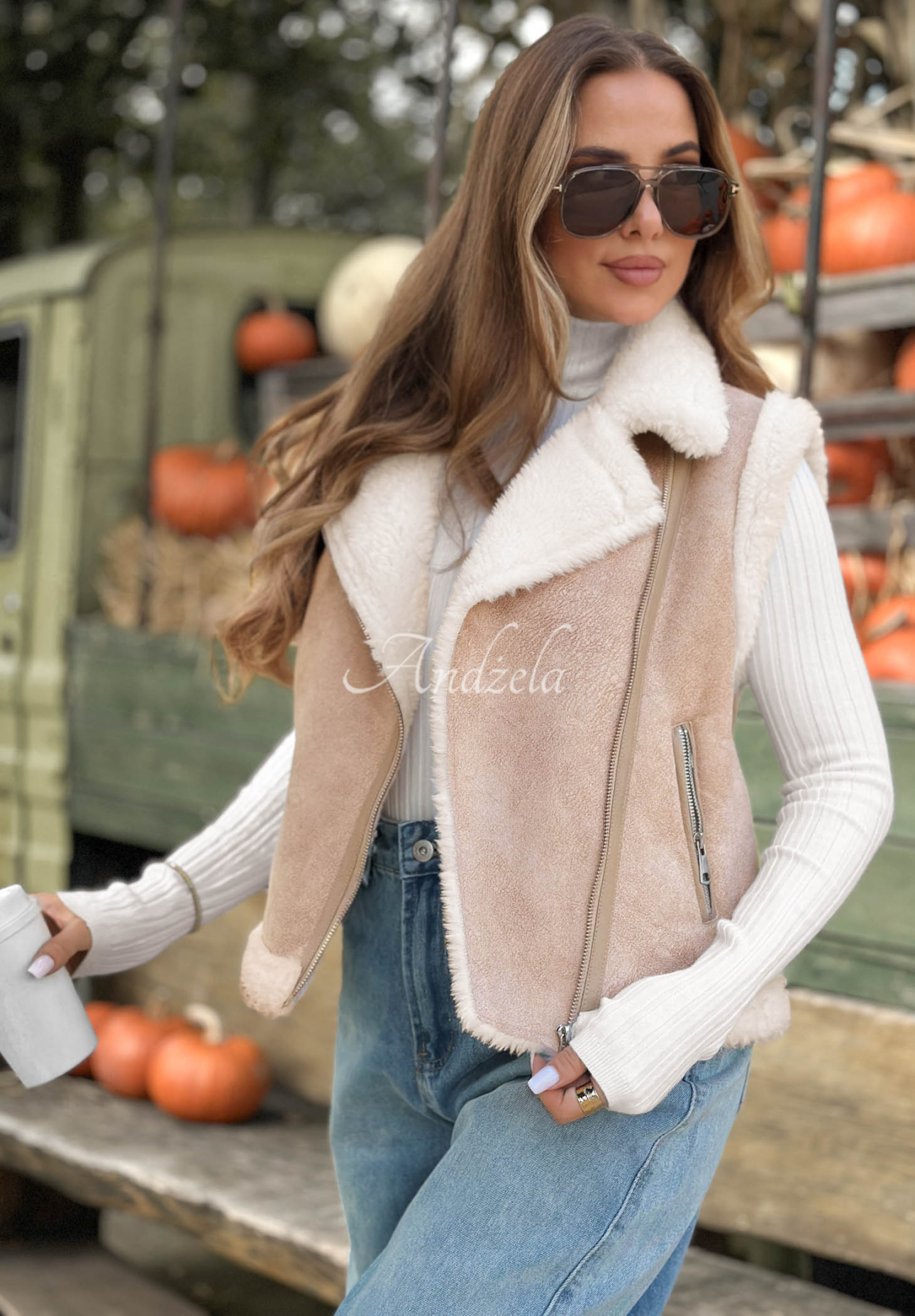 Kurze Weste mit Lammfellimitat Warm State Beige