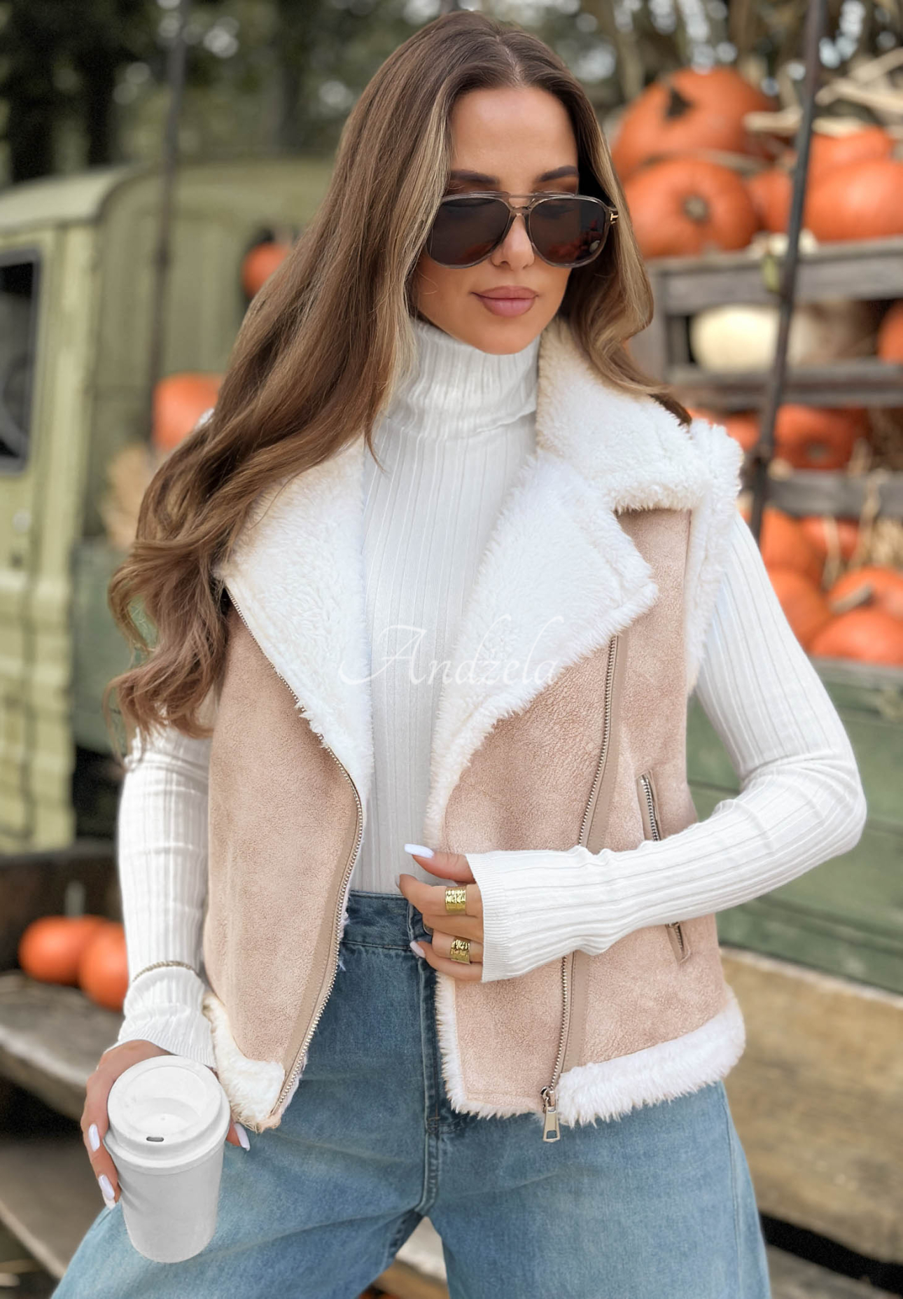 Kurze Weste mit Lammfellimitat Warm State Beige