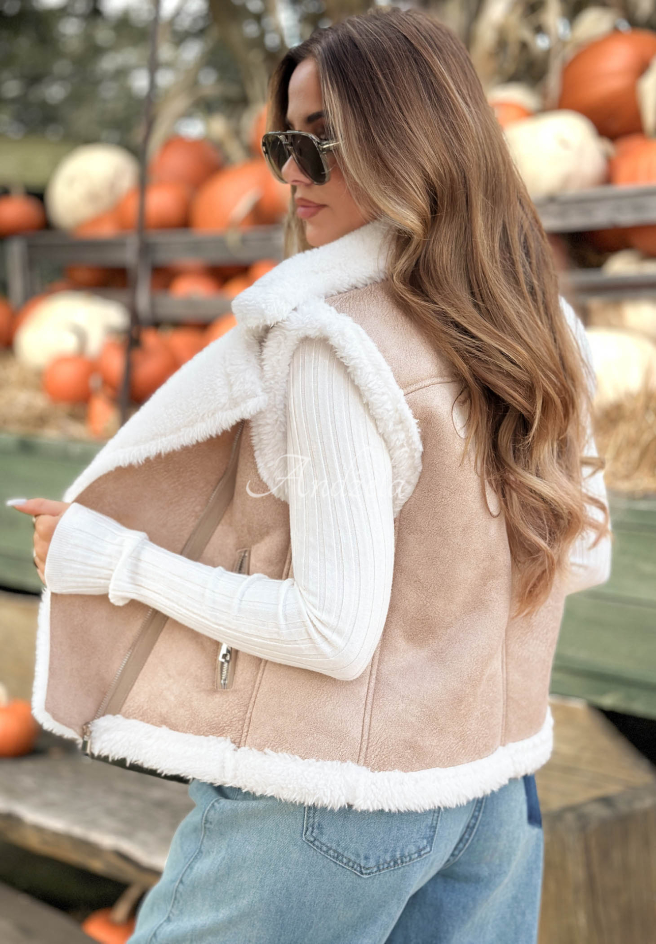 Kurze Weste mit Lammfellimitat Warm State Beige