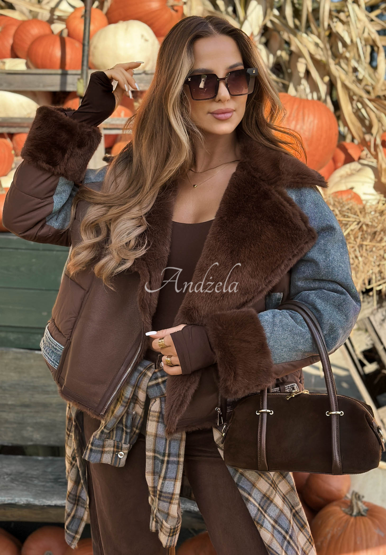 Gesteppte Bomberjacke mit Jeansärmeln und Pelzbesatz Icy Desire Schokoladenbraun