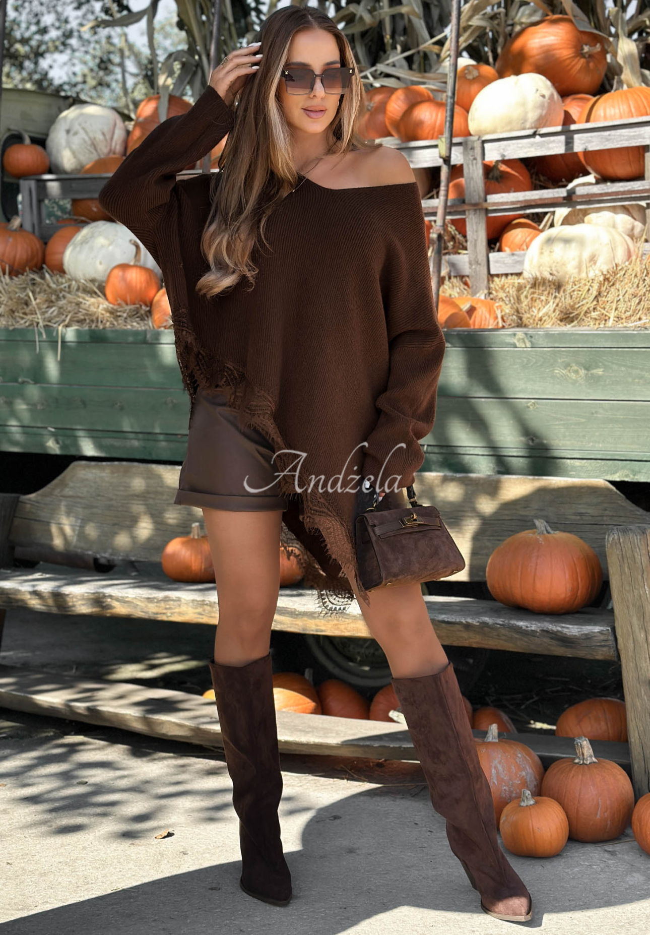 Asymmetrischer Spitzenpullover aus Wolle und Viskose Sweet Seduction Schokoladenbraun