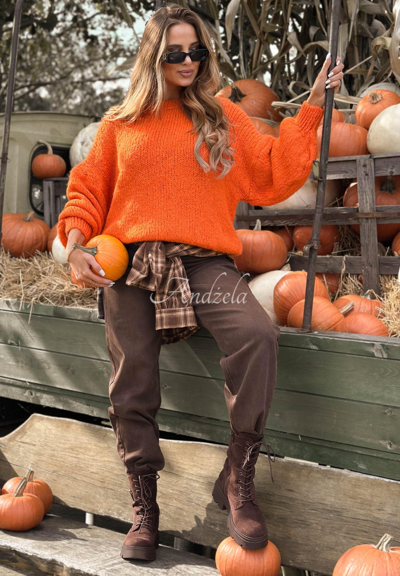 Weicher Oversize-Pullover mit Wolle und Viskose Cloud Babe Orange