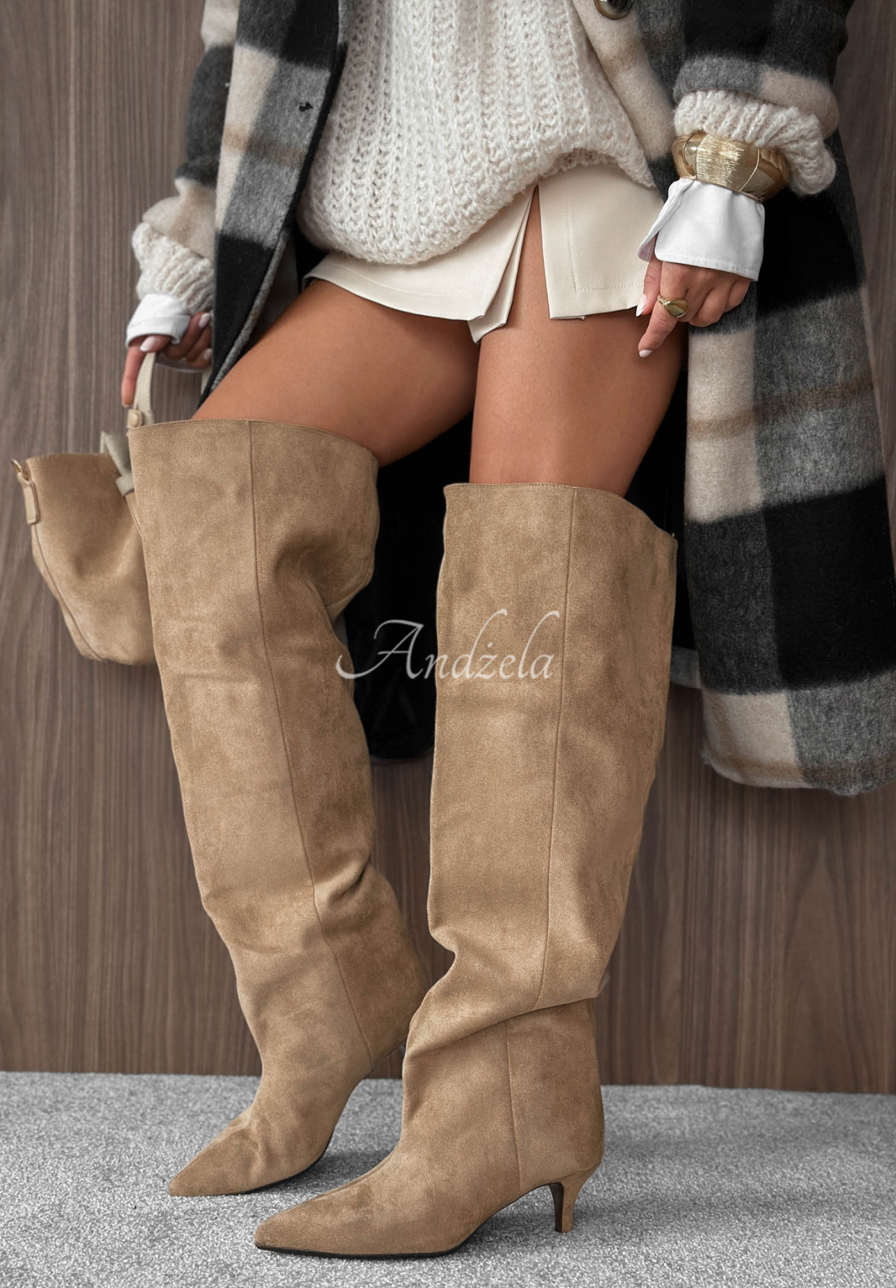 Lange Wildlederstiefel mit Stilettoabsatz Golden Steps Beige