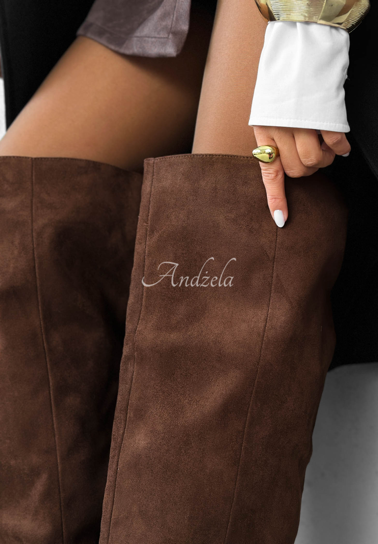 Lange Wildlederstiefel mit Stilettoabsatz Golden Steps Schokoladenbraun