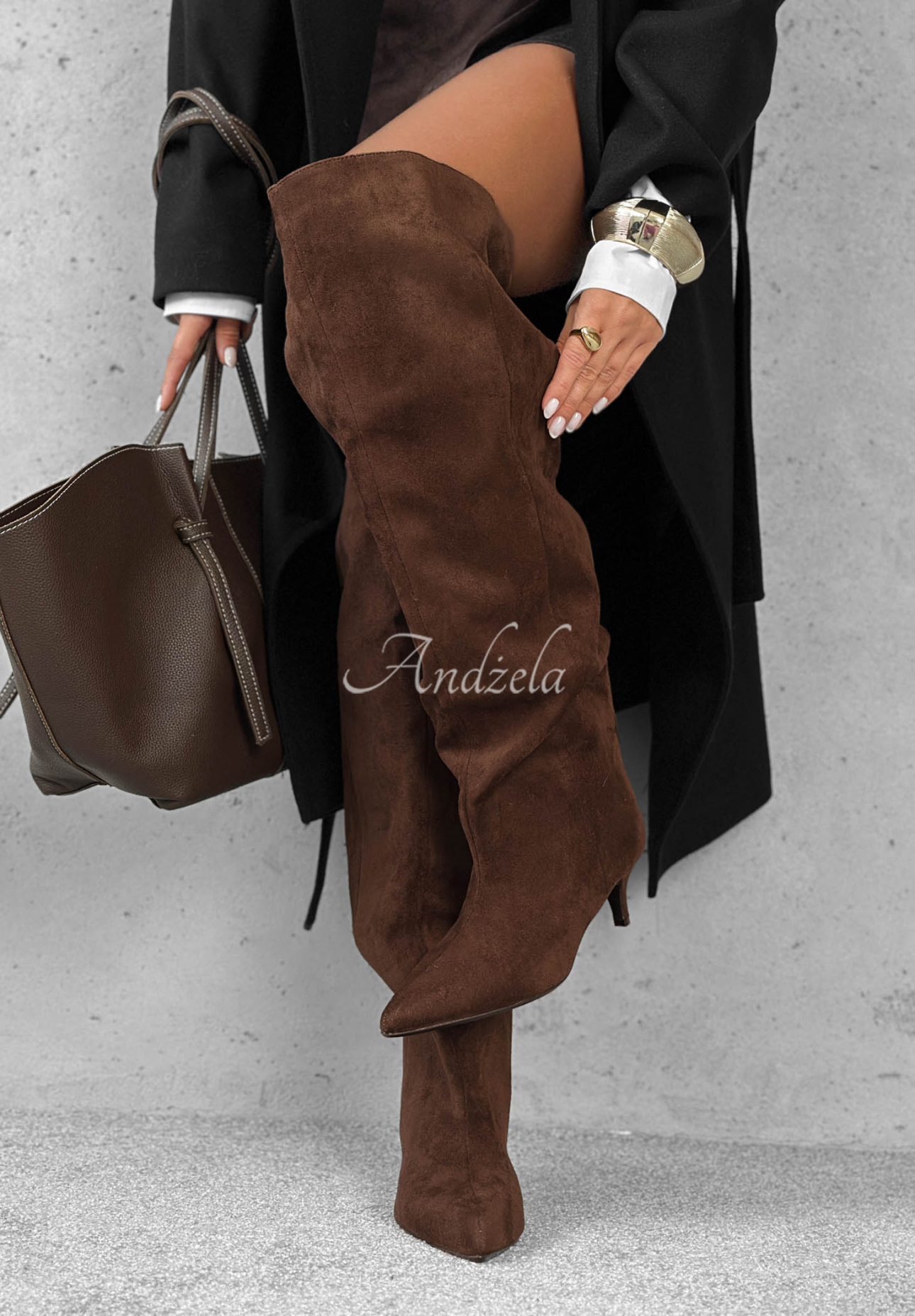 Lange Wildlederstiefel mit Stilettoabsatz Golden Steps Schokoladenbraun