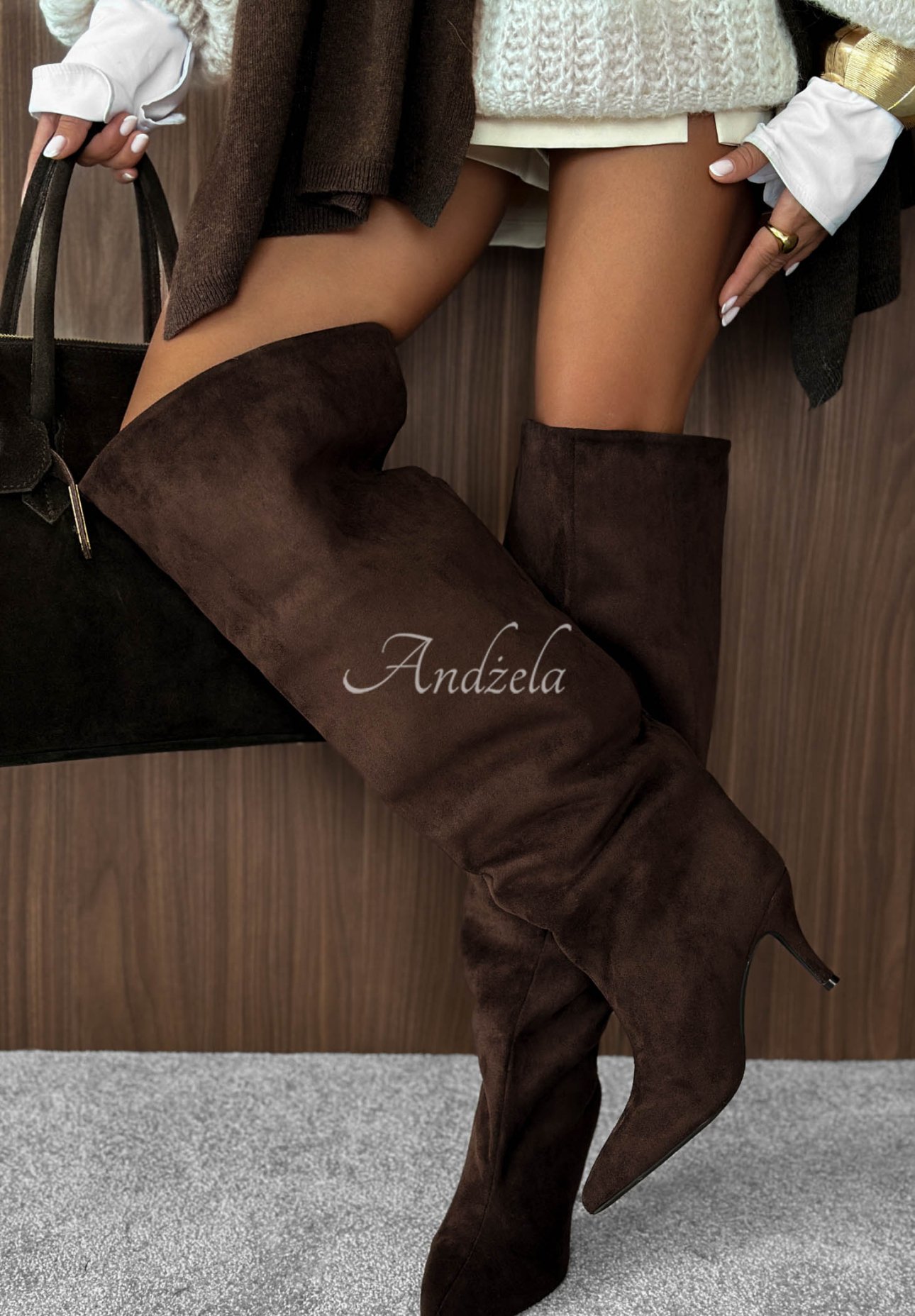 Lange Wildlederstiefel mit Stilettoabsatz Autumn Belle Schokoladenbraun