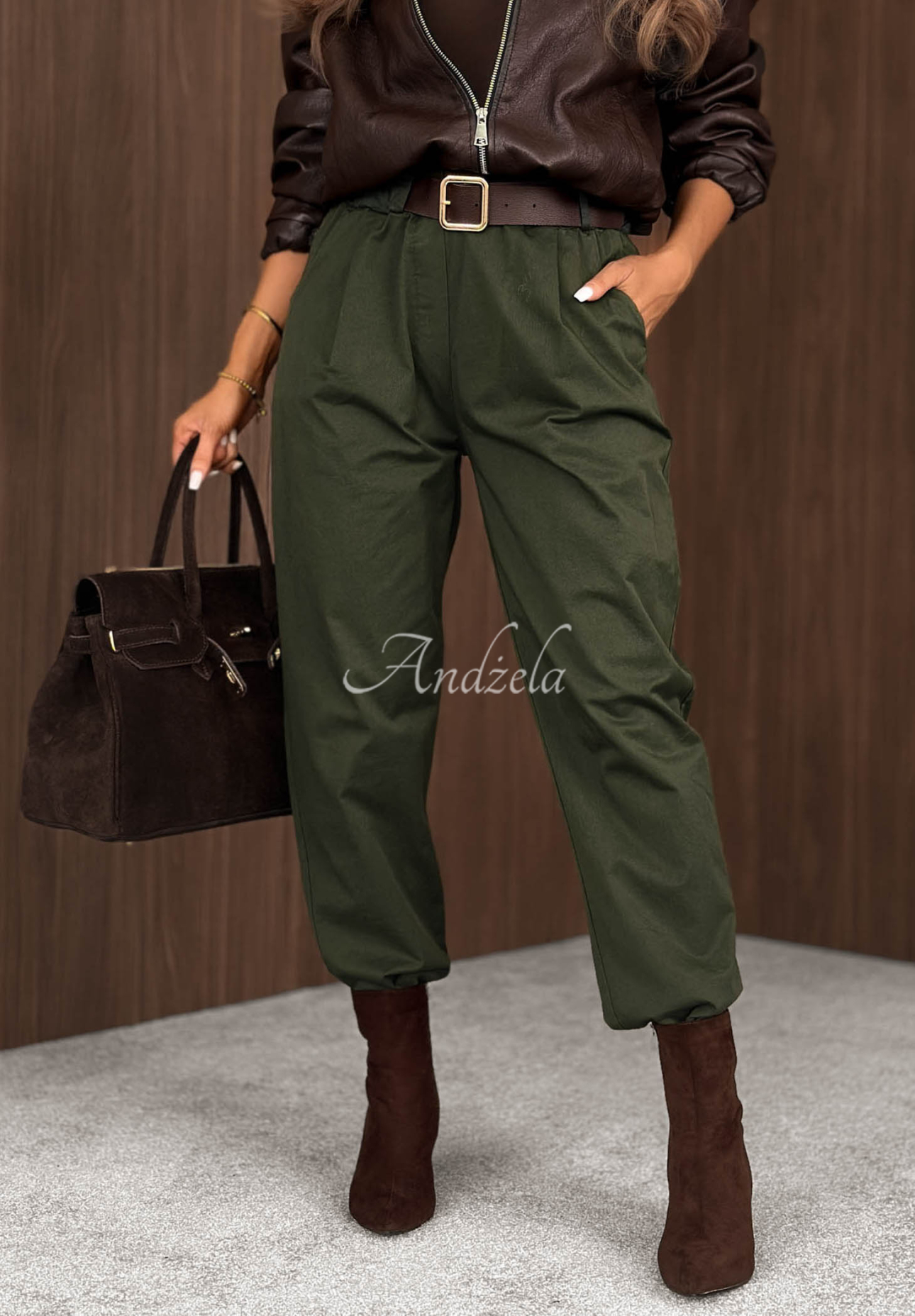 Baumwollhose im Mom-Fit mit Gürtel Casual Look Khaki