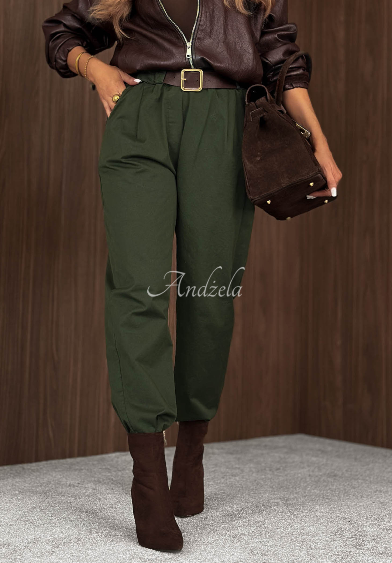 Baumwollhose im Mom-Fit mit Gürtel Casual Look Khaki