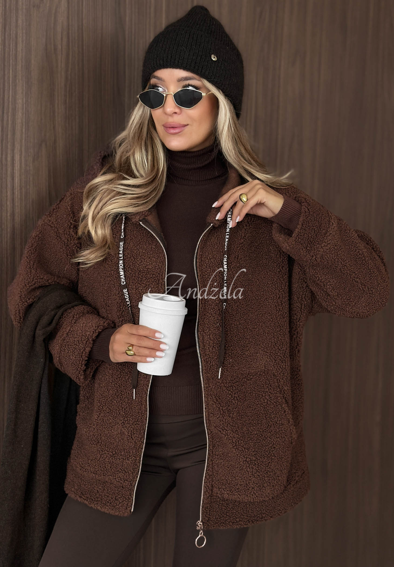 Schaffelljacke mit Kapuze und Taschen Warm Espresso Schokoladenbraun