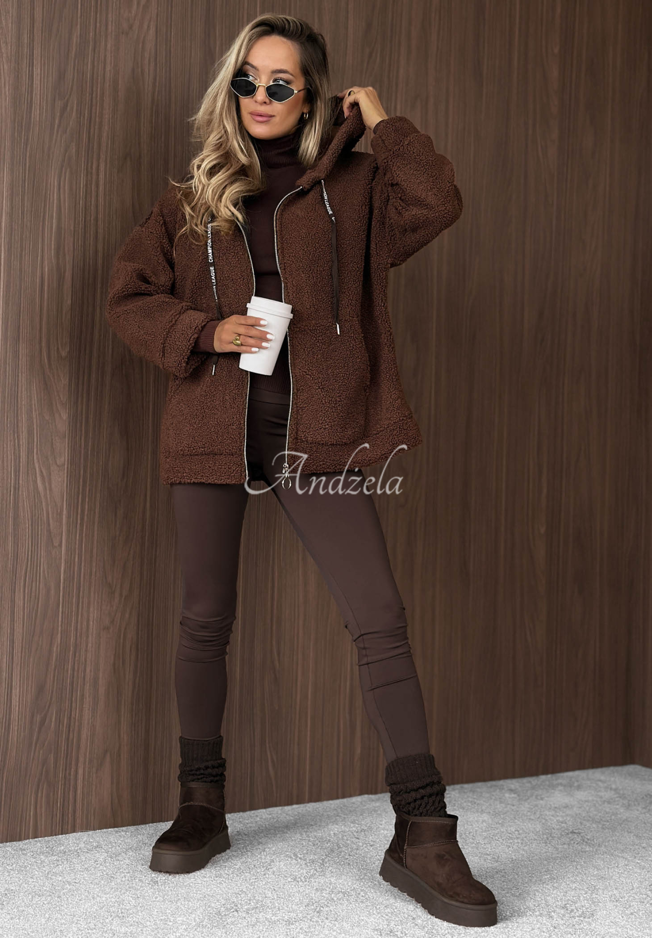 Schaffelljacke mit Kapuze und Taschen Warm Espresso Schokoladenbraun