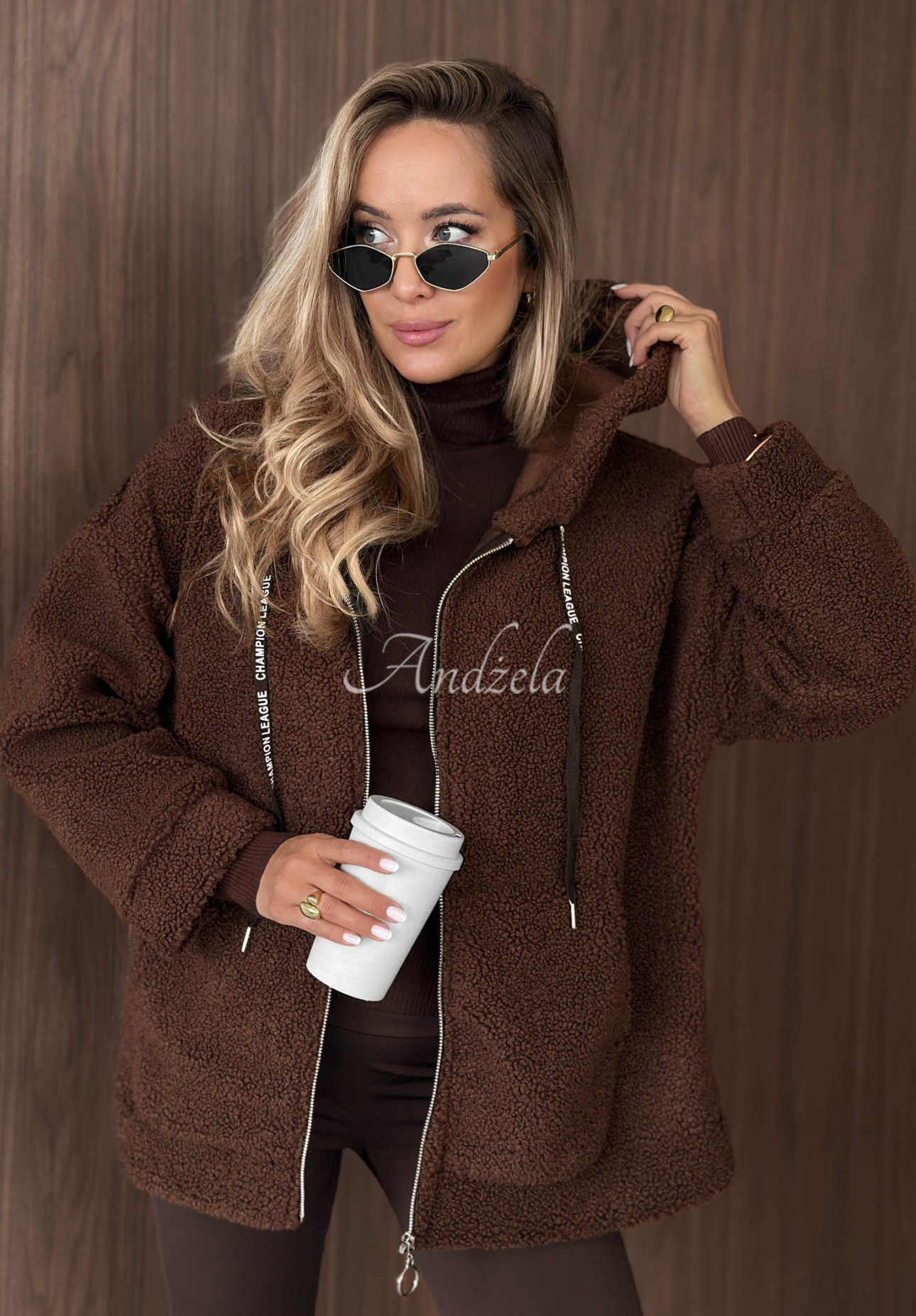 Schaffelljacke mit Kapuze und Taschen Warm Espresso Schokoladenbraun