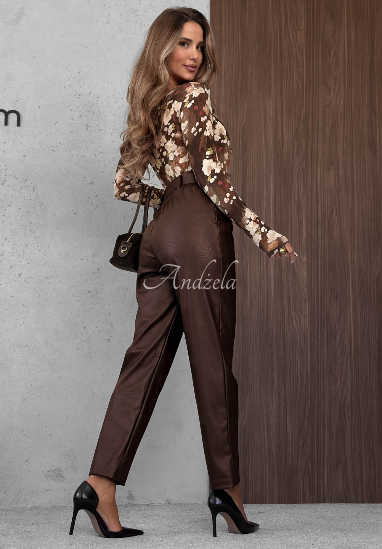 Lederhose mit Gürtel Hazy Hour Schokoladenbraun