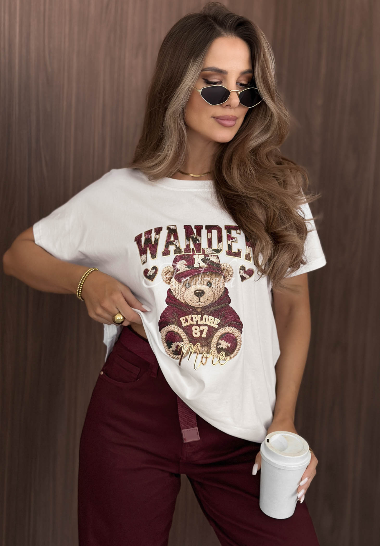 Baumwoll-T-Shirt mit Aufdruck Wander Bear Ecru