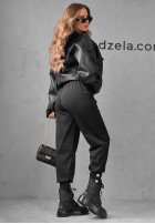 Material Hose joggery z guzikami Divine Charm Schwarz