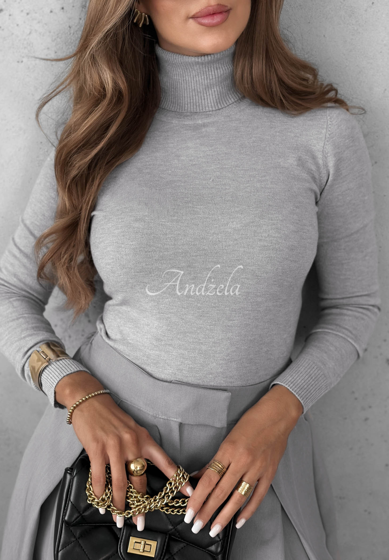 Figurnaher Rollkragenpullover Solange Grau