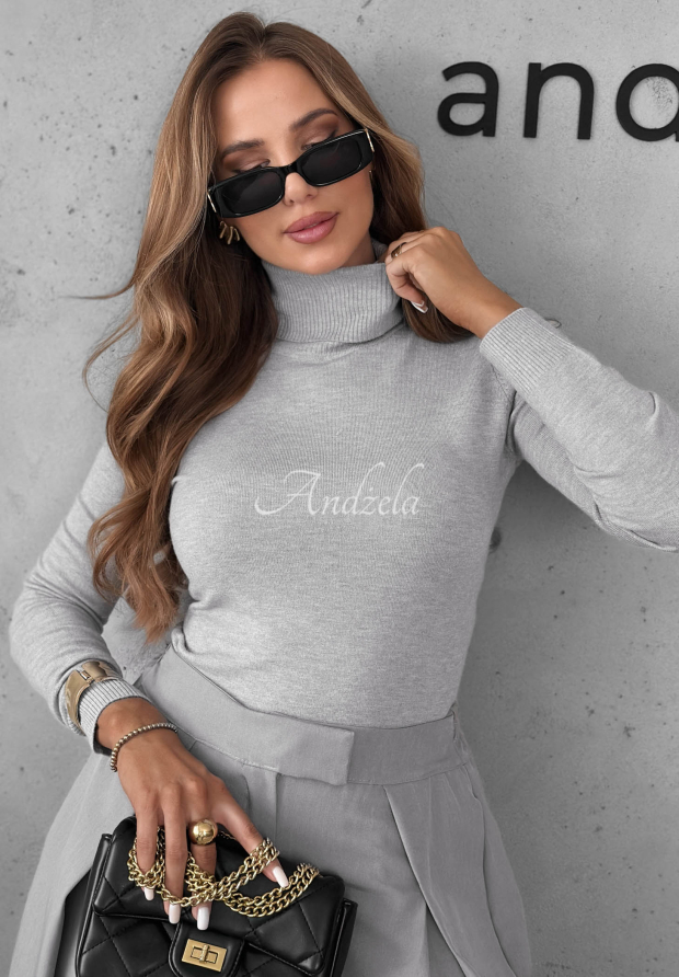 Figurnaher Rollkragenpullover Solange Grau