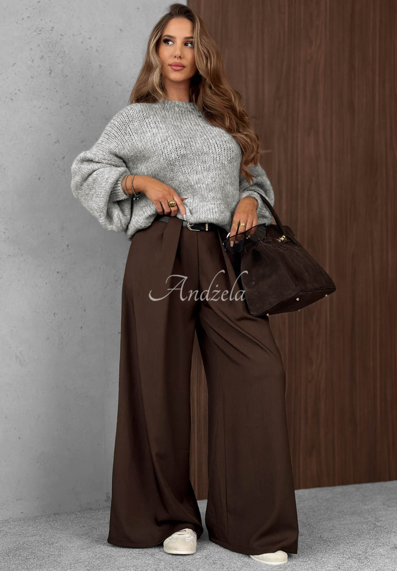 Elegante Wide-Leg-Hose mit Bundfalten Timeless Poise Schokoladenbraun