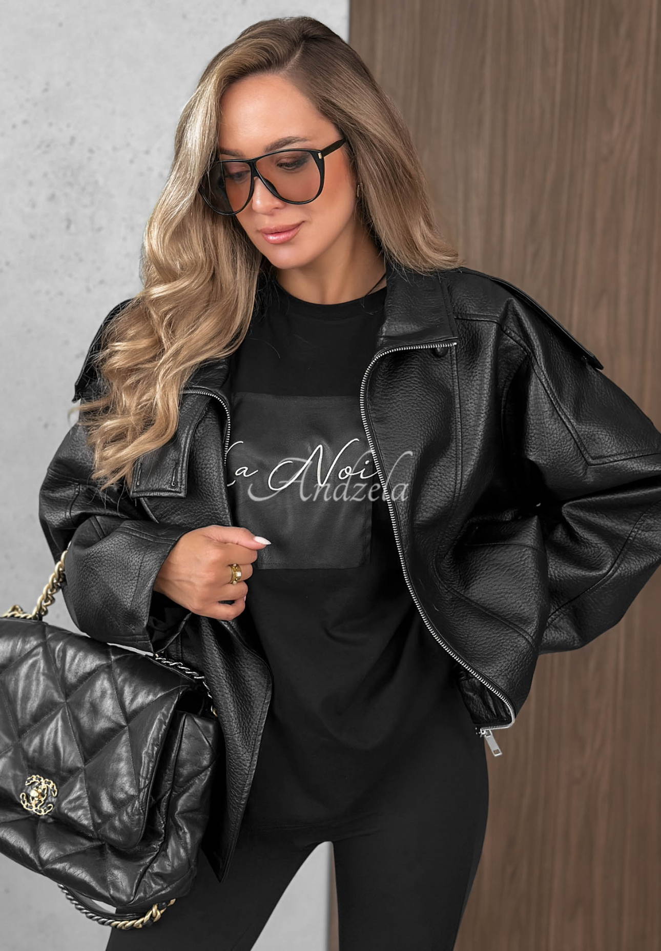 Baumwoll-T-Shirt mit dekorativer Applikation This Happens Schwarz