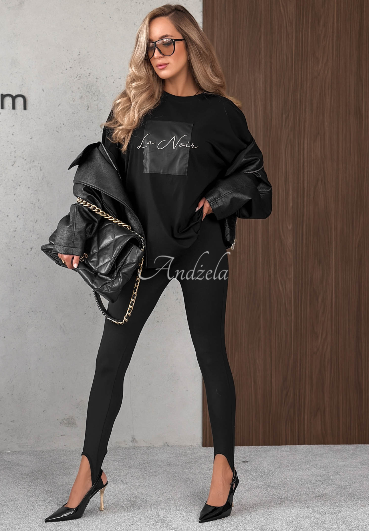 Baumwoll-T-Shirt mit dekorativer Applikation This Happens Schwarz