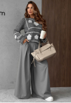 Pullover z haftowanymi kwiatami Misty Fleur Schokoladenbraun