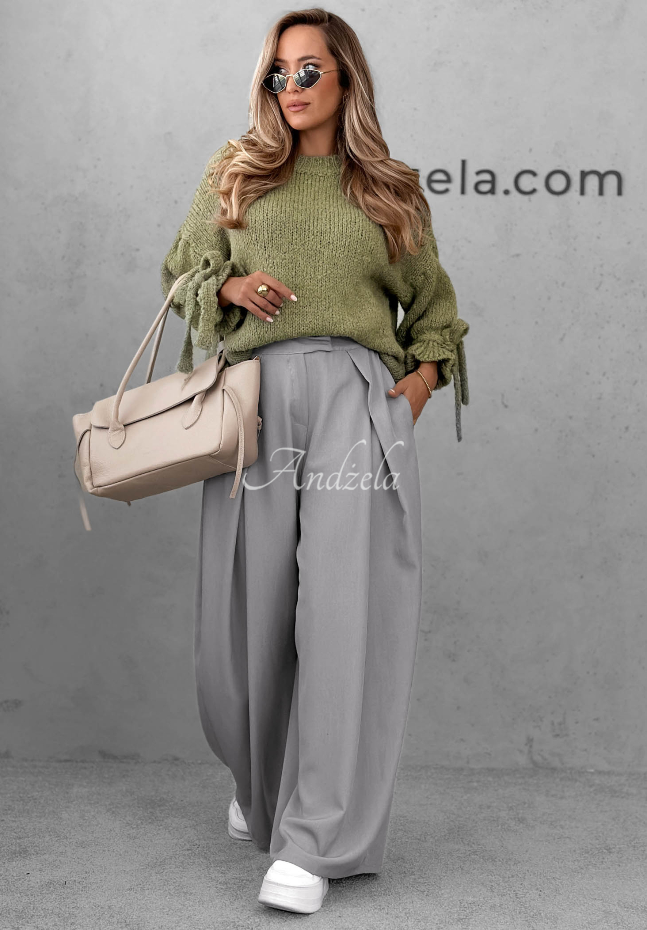 Weicher Pullover mit Bindedetails aus Wolle und Viskose Candle Smell Olivgrün