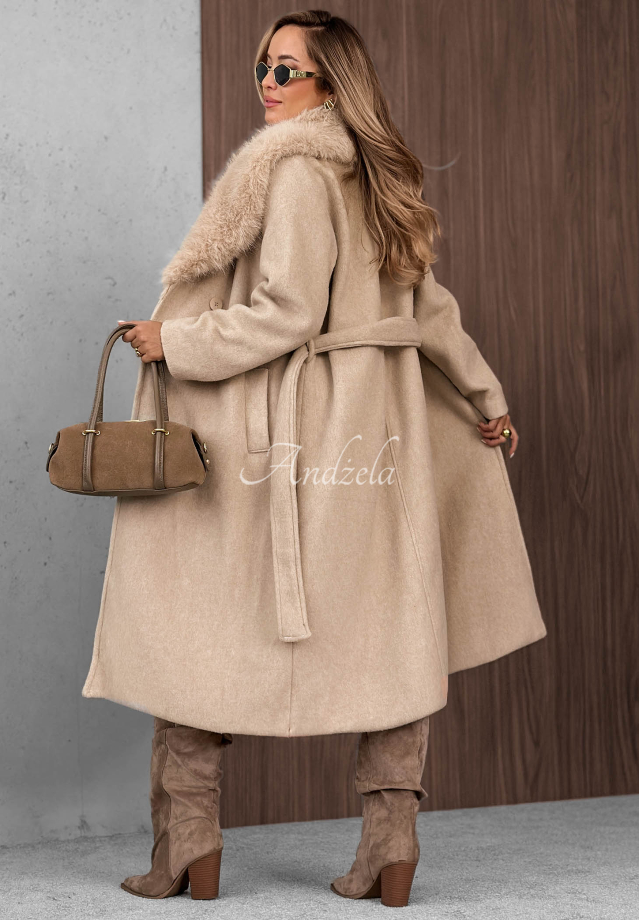 Langer Mantel mit Fellbesatz und Wollanteil Clouded Reverie Beige