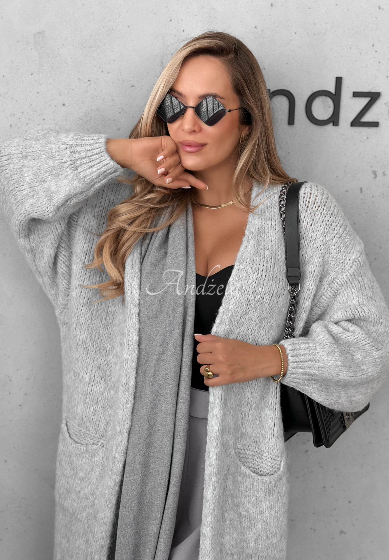 Langer Oversize-Cardigan mit Taschen, Wolle und Viskose November Walk Hellgrau