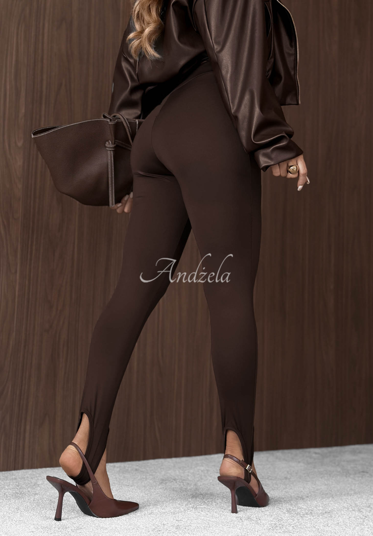 Glatte, figurbetonte Leggings mit Fußstegen Fine Shape Schokoladenbraun