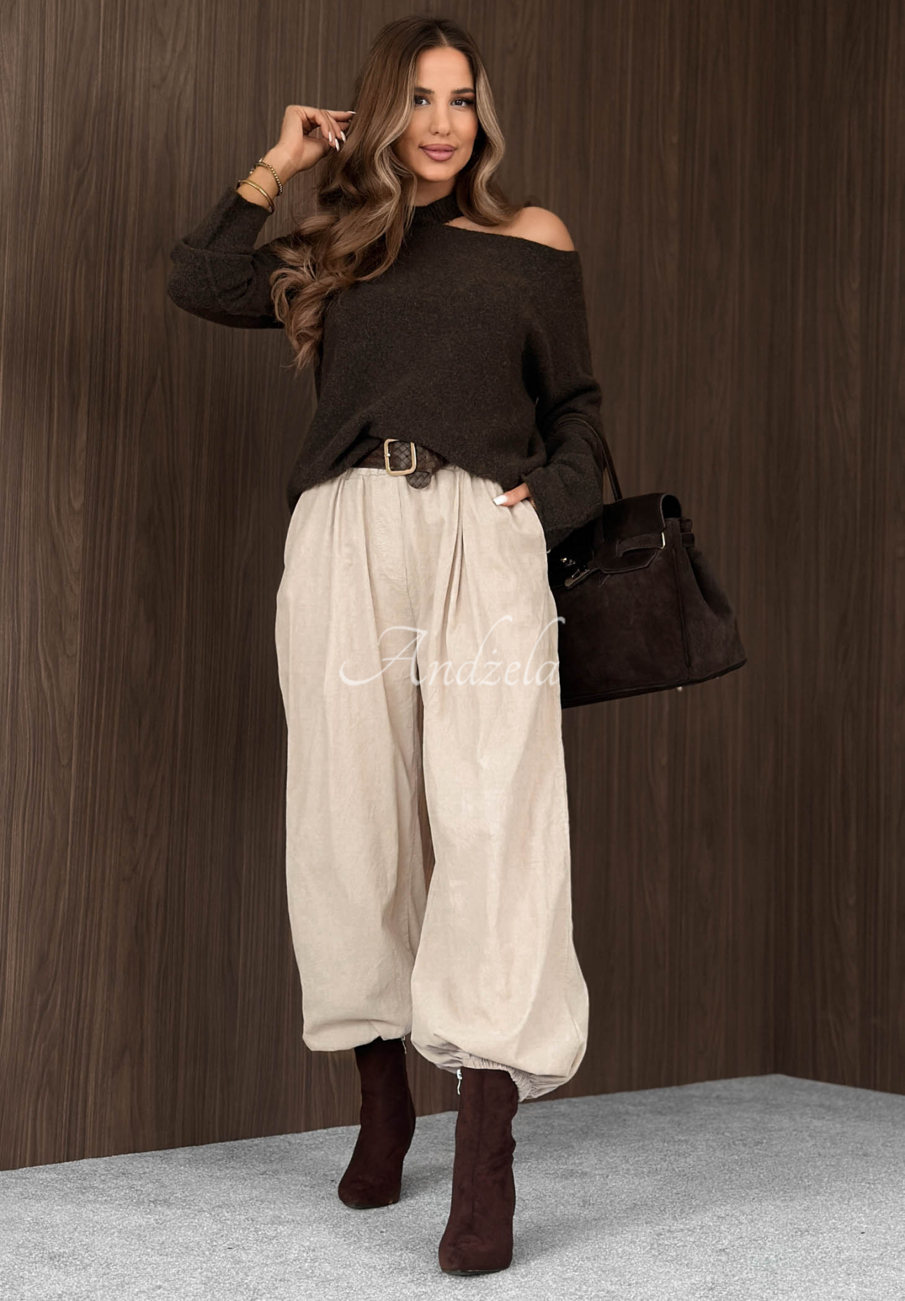 Jogginghose aus Baumwoll-Cord mit Gürtel Simple Edit Beige