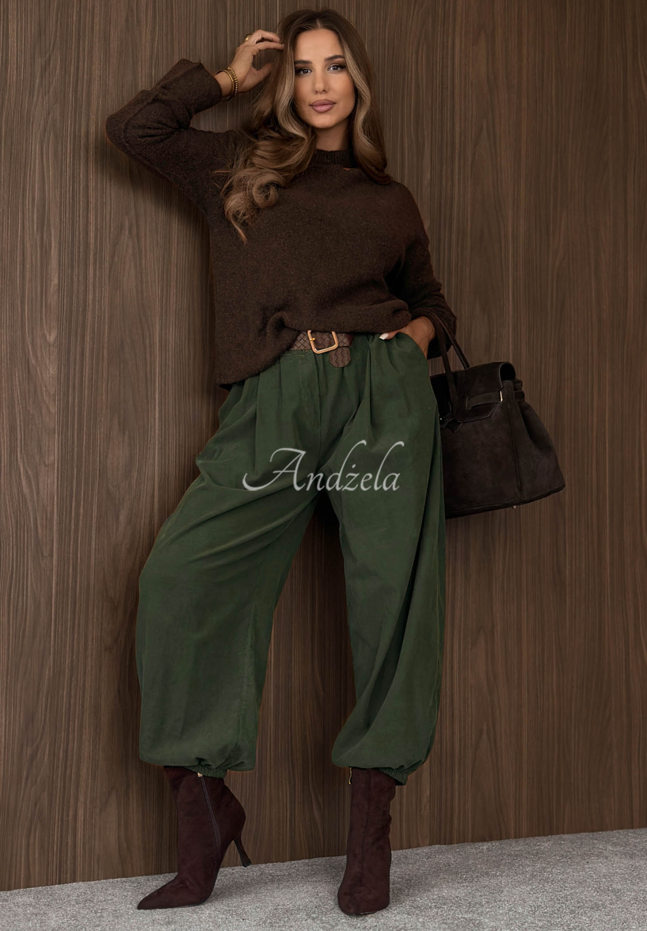 Jogginghose aus Baumwoll-Cord mit Gürtel Simple Edit Khaki