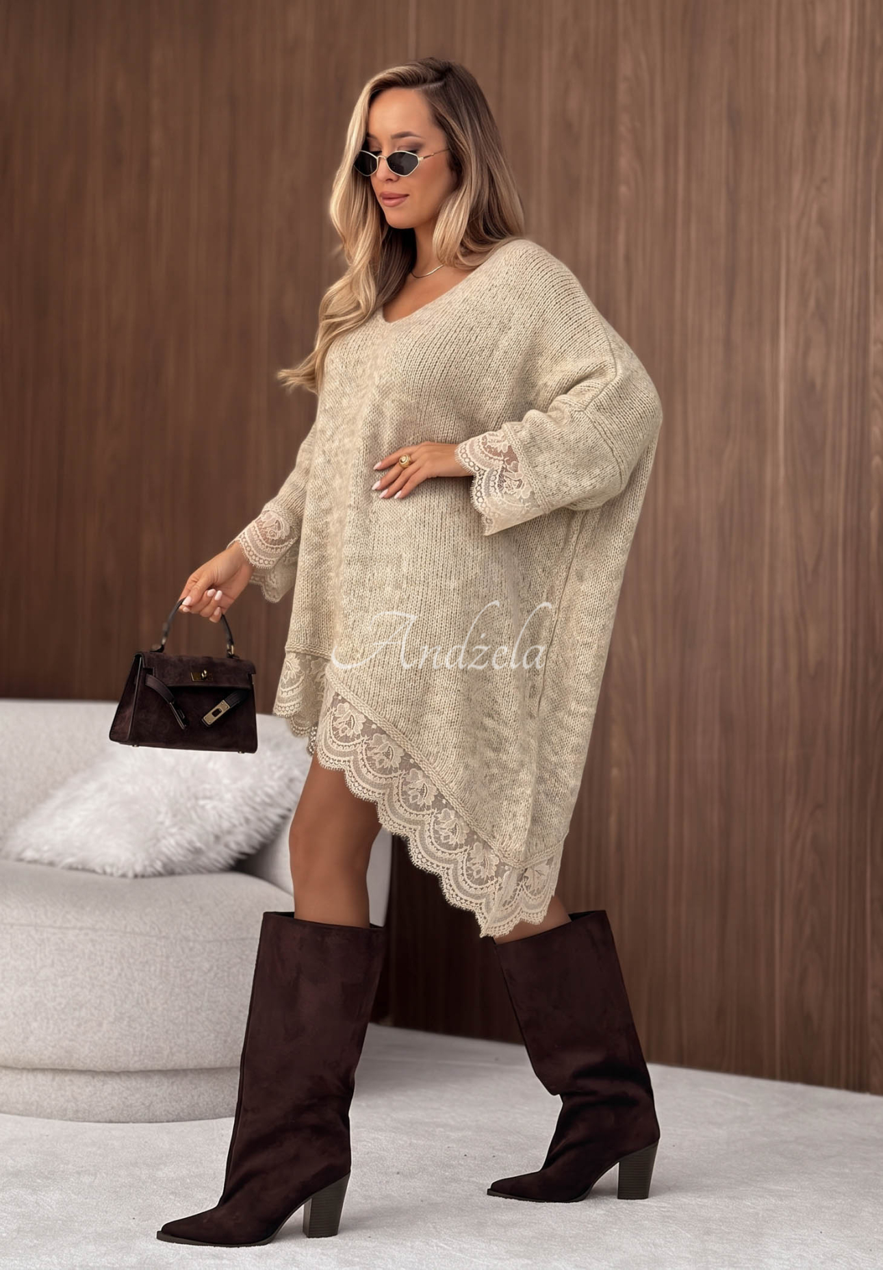 Asymmetrischer Spitzenpullover aus Wolle und Viskose Sweet Seduction Beige