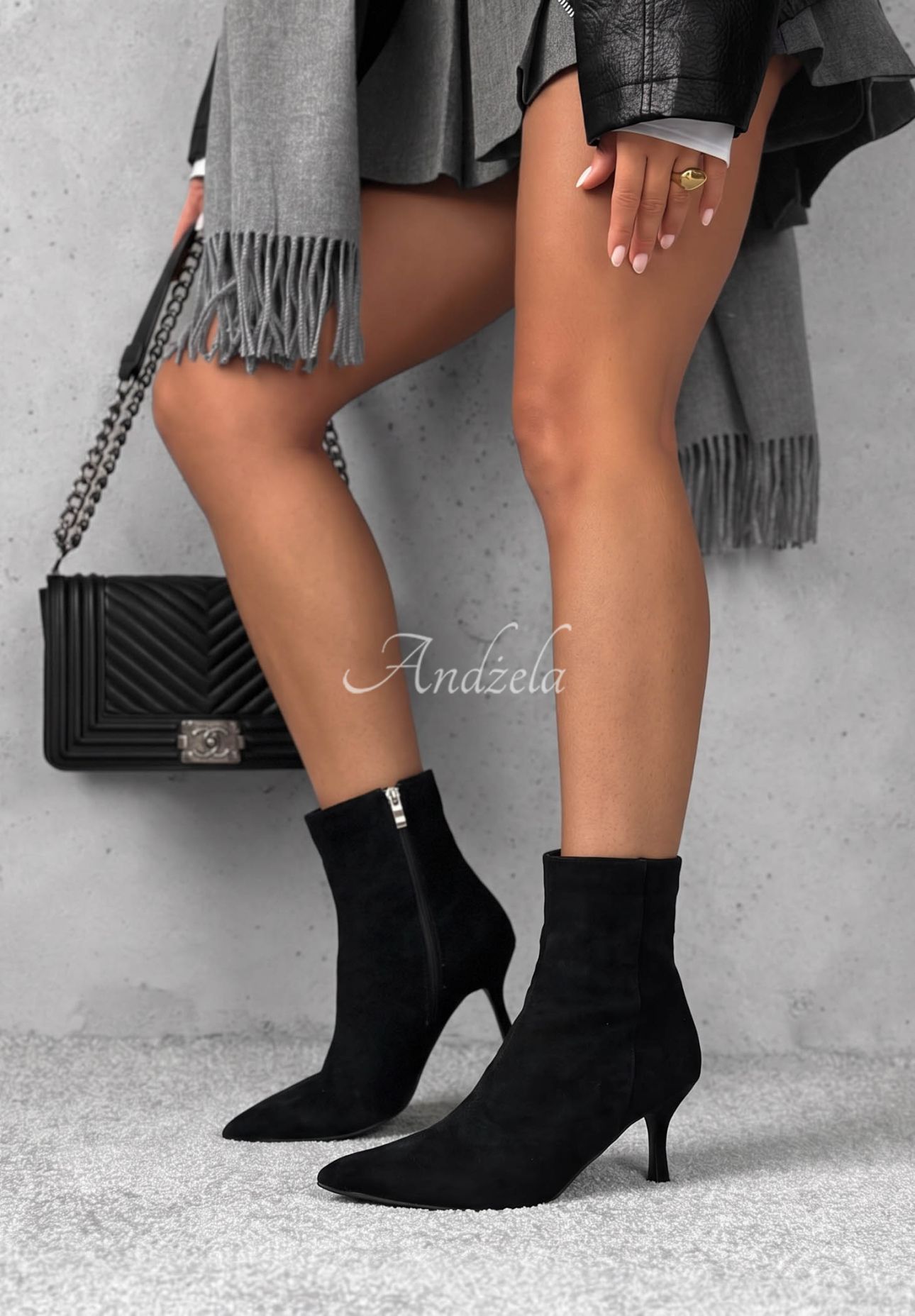 Stiefeletten aus Wildlederimitat mit Stilettoabsatz Late Night Schwarz