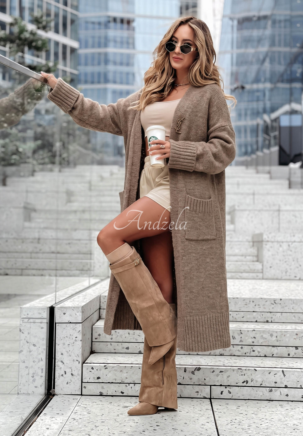 Lange oversized Strickjacke mit Taschen Marbelio Mokkafarben
