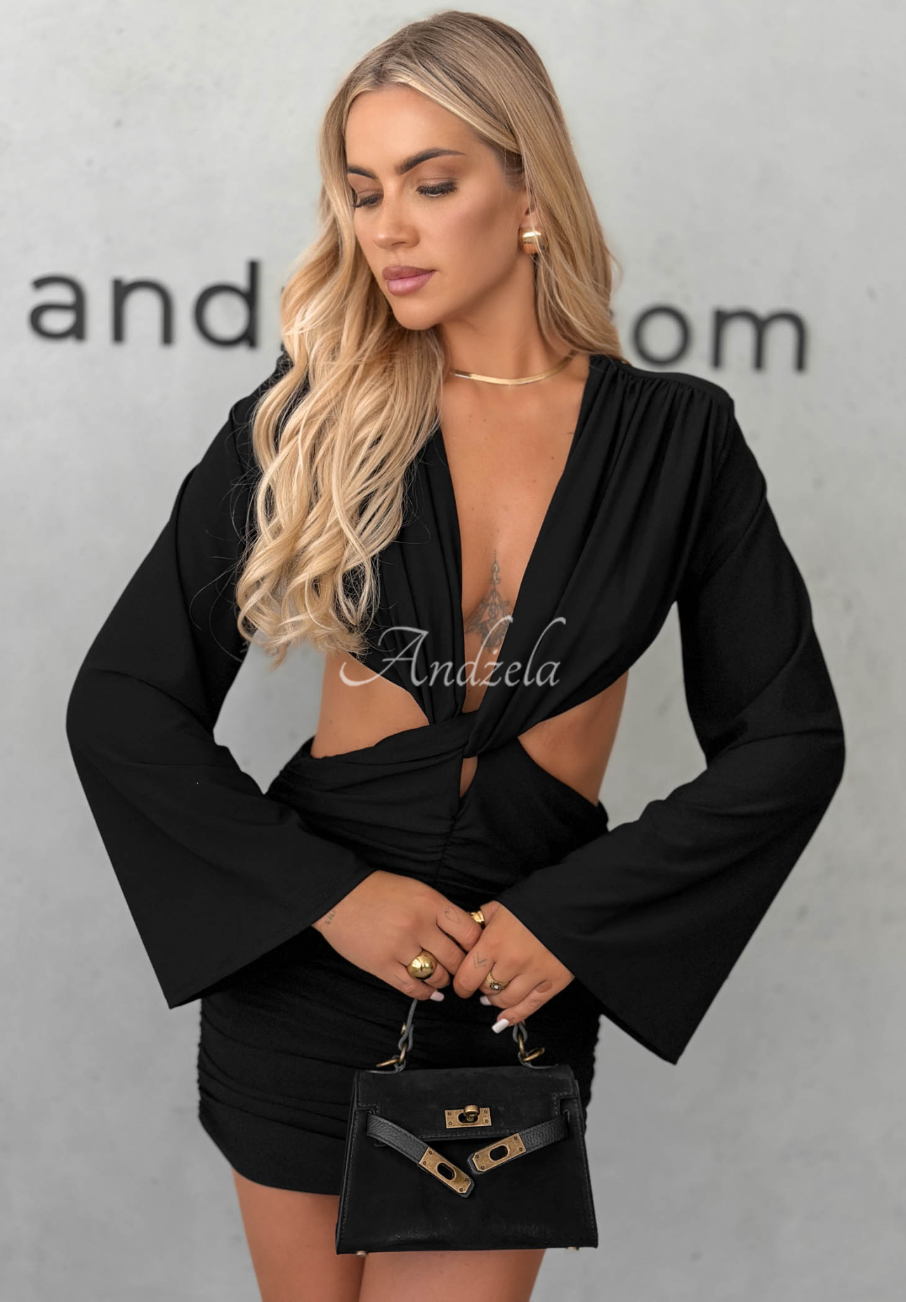 Figurbetontes Minikleid mit Raffungen Pretty Sin Schwarz