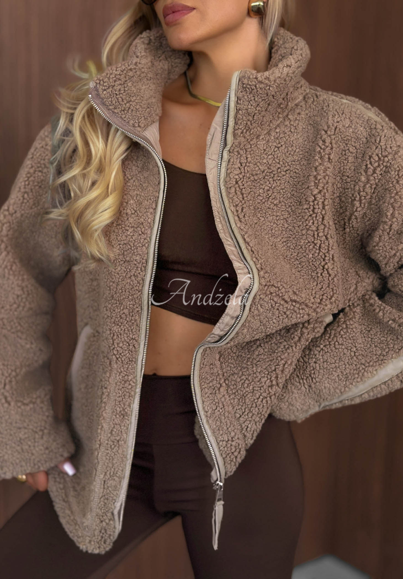 Sherpa Jacke aus Lammfellimitat mit Stehkragen Cozy Darling Mokkafarben
