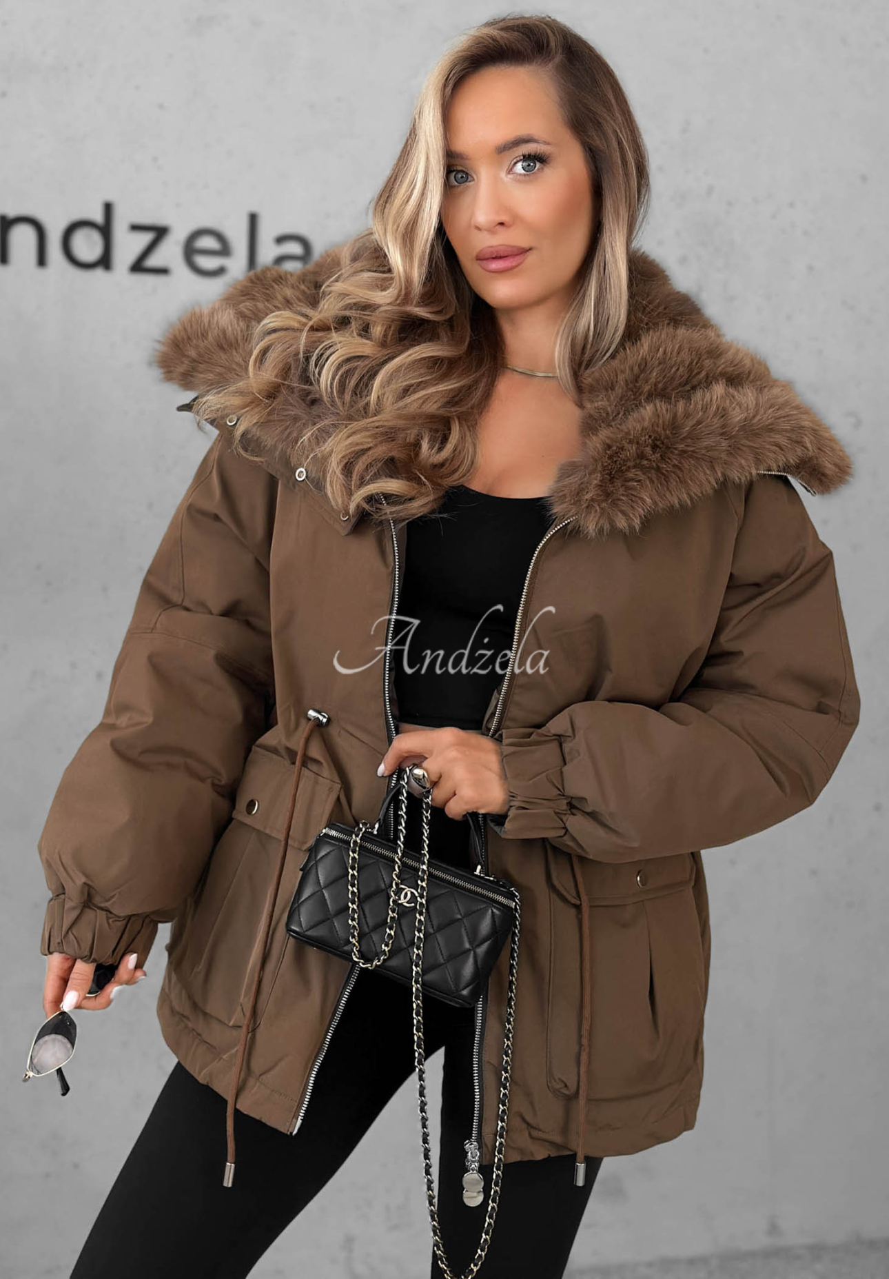 Kurze Parka-Jacke mit Fellimitat Last Chapter Schokoladenbraun
