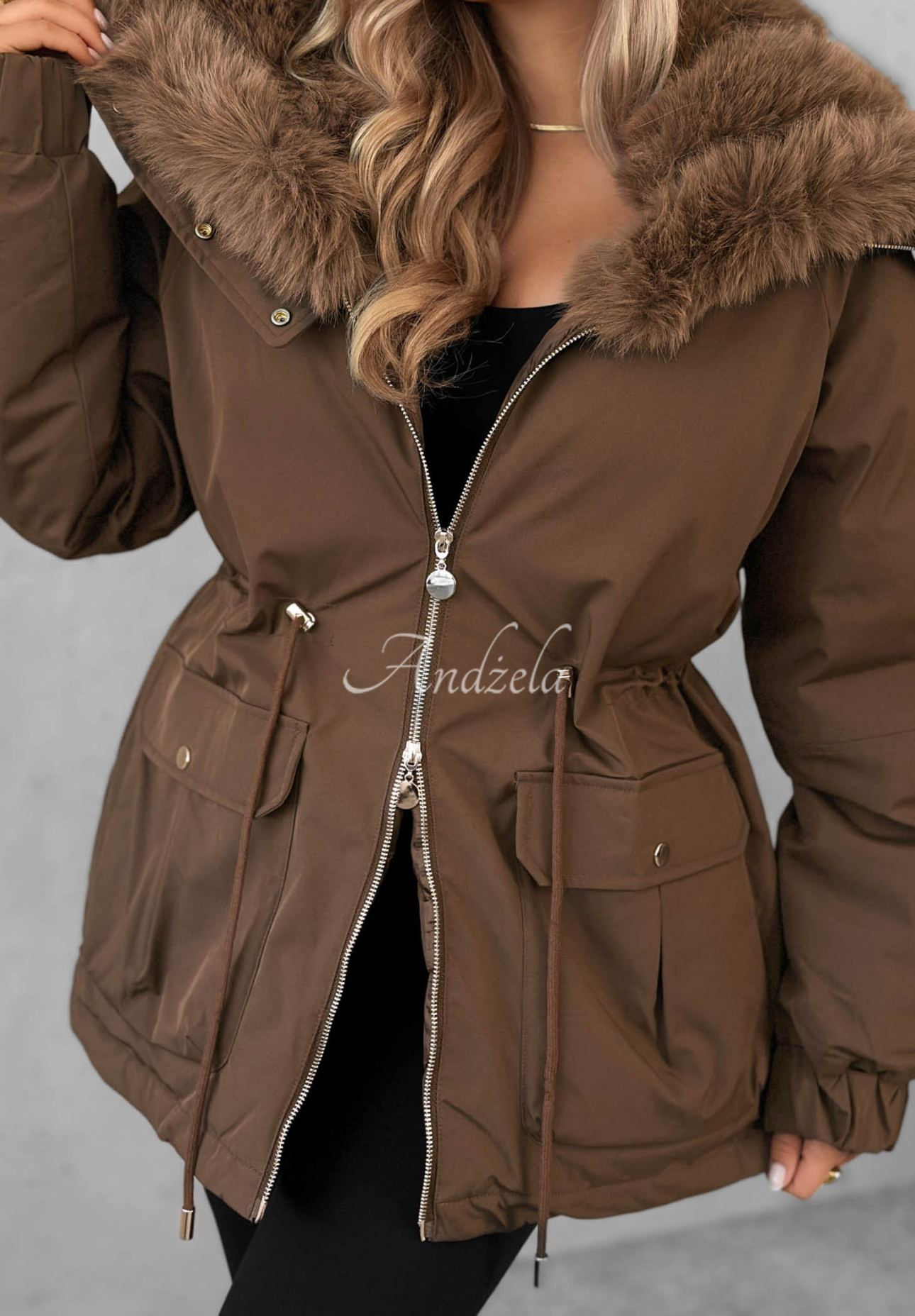 Kurze Parka-Jacke mit Fellimitat Last Chapter Schokoladenbraun