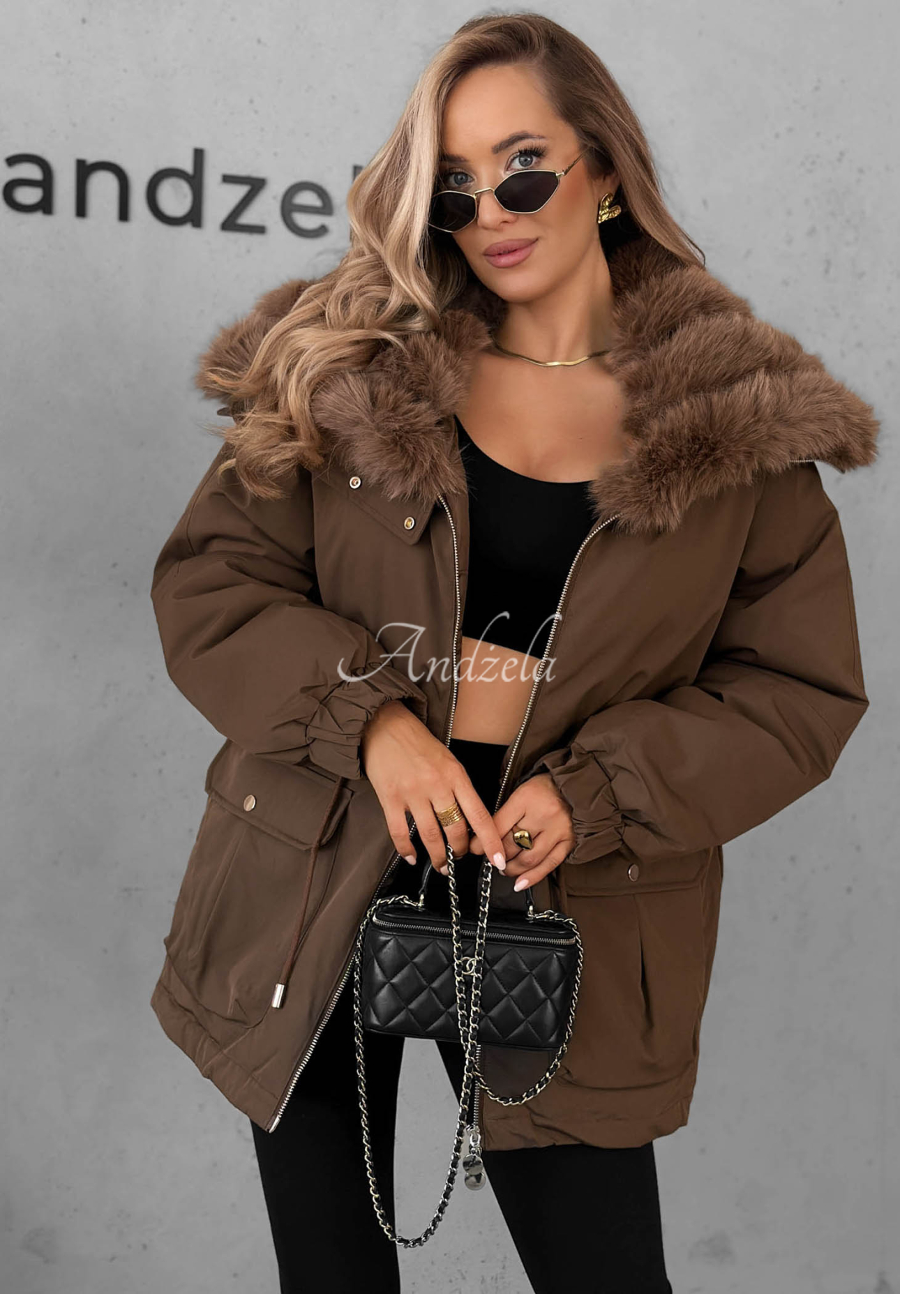 Kurze Parka-Jacke mit Fellimitat Last Chapter Schokoladenbraun