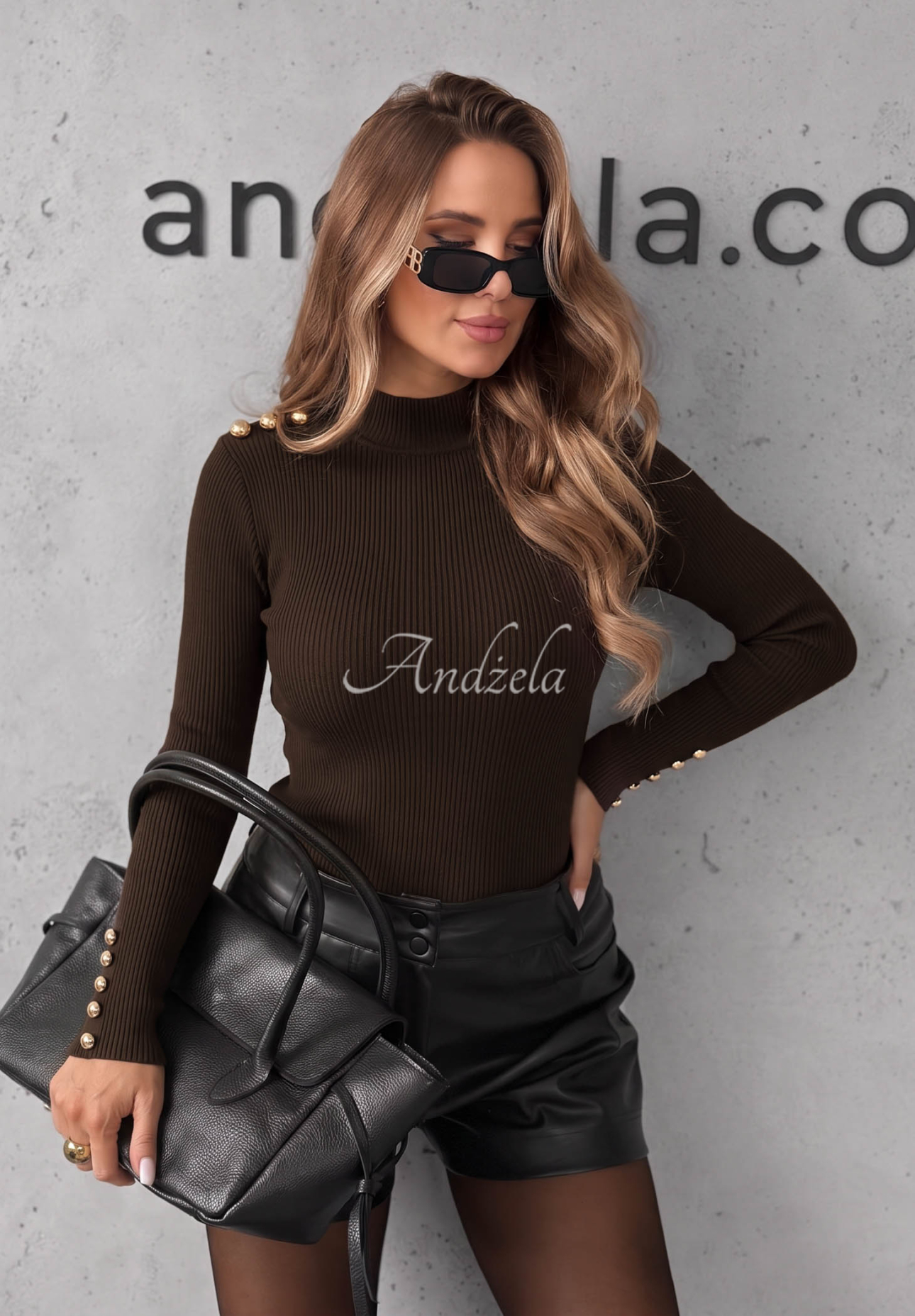 Gerippte Longsleeve-Bluse aus Viskose Essential Fit Schokoladenbraun