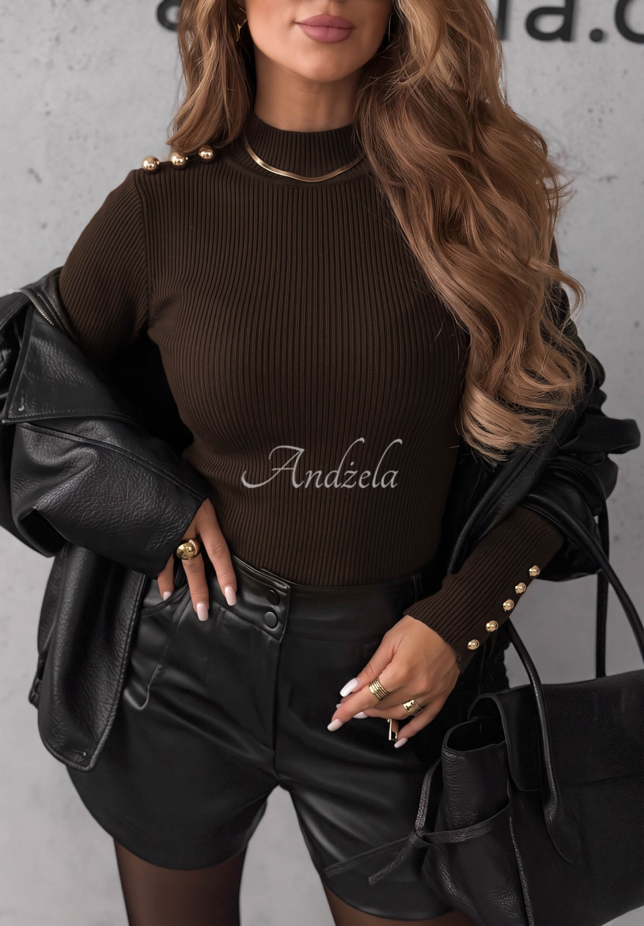 Gerippte Longsleeve-Bluse aus Viskose Essential Fit Schokoladenbraun