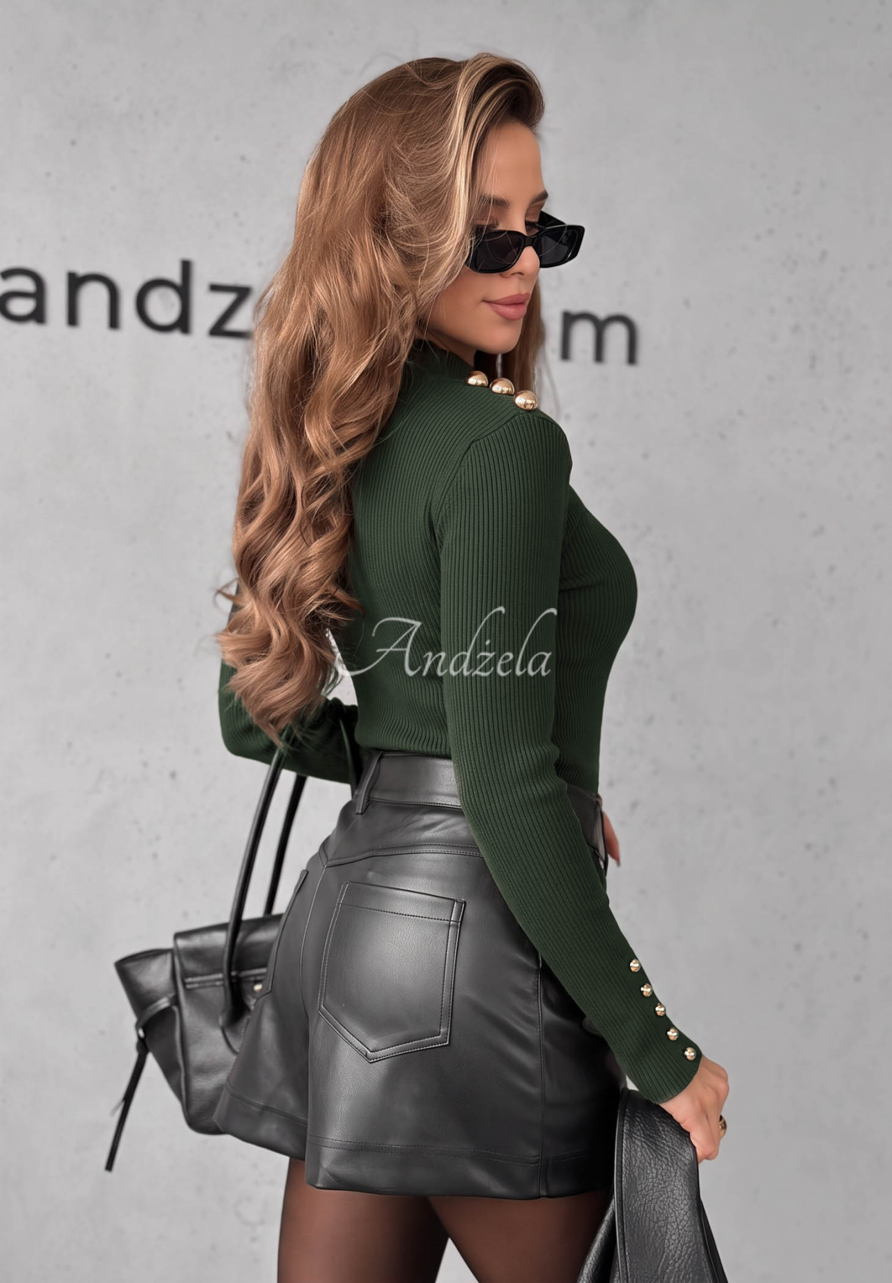 Gerippte Longsleeve-Bluse aus Viskose Essential Fit Khaki