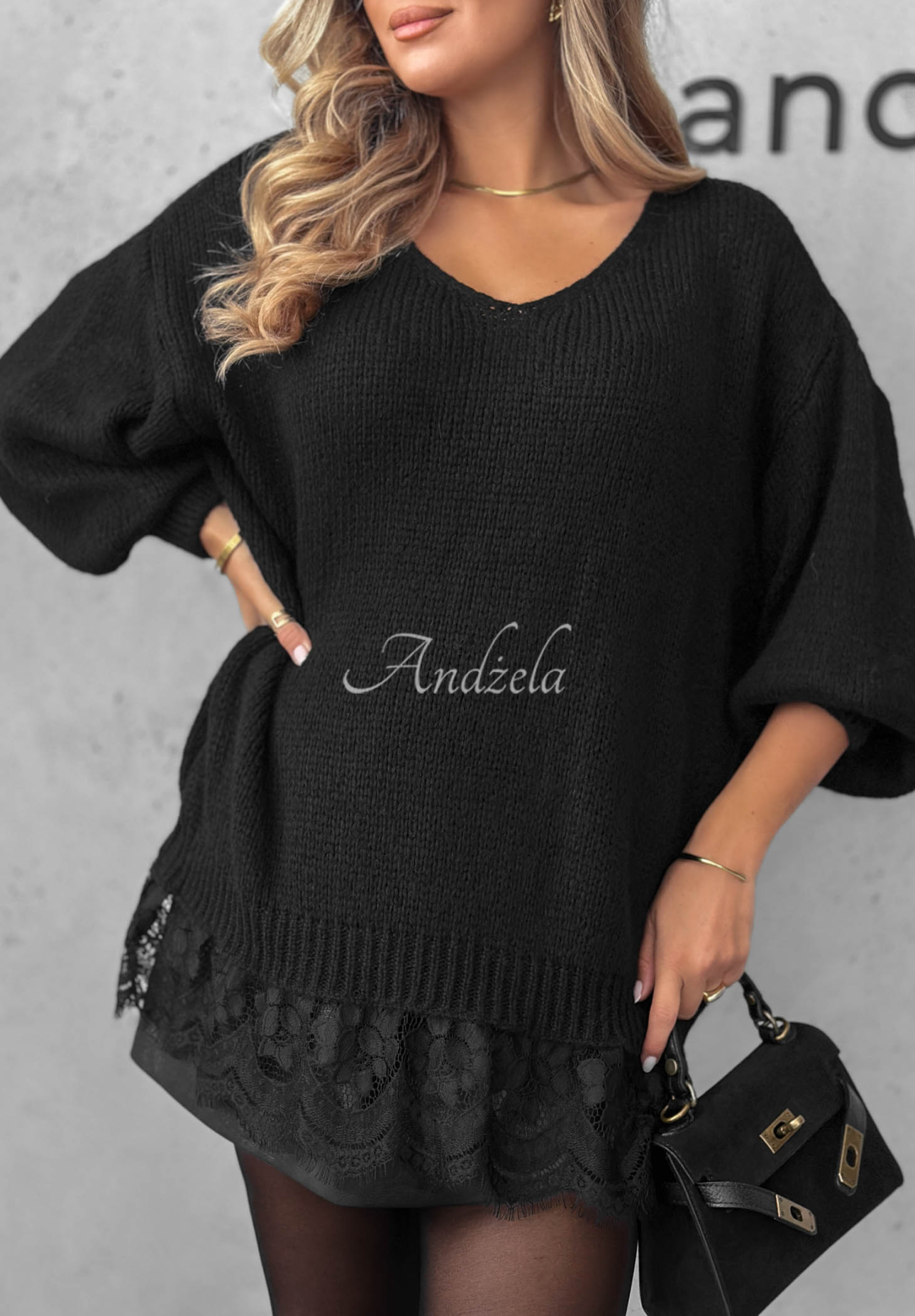 Oversized Spitzenpullover aus Wolle und Viskose Dusky Clouds Schwarz