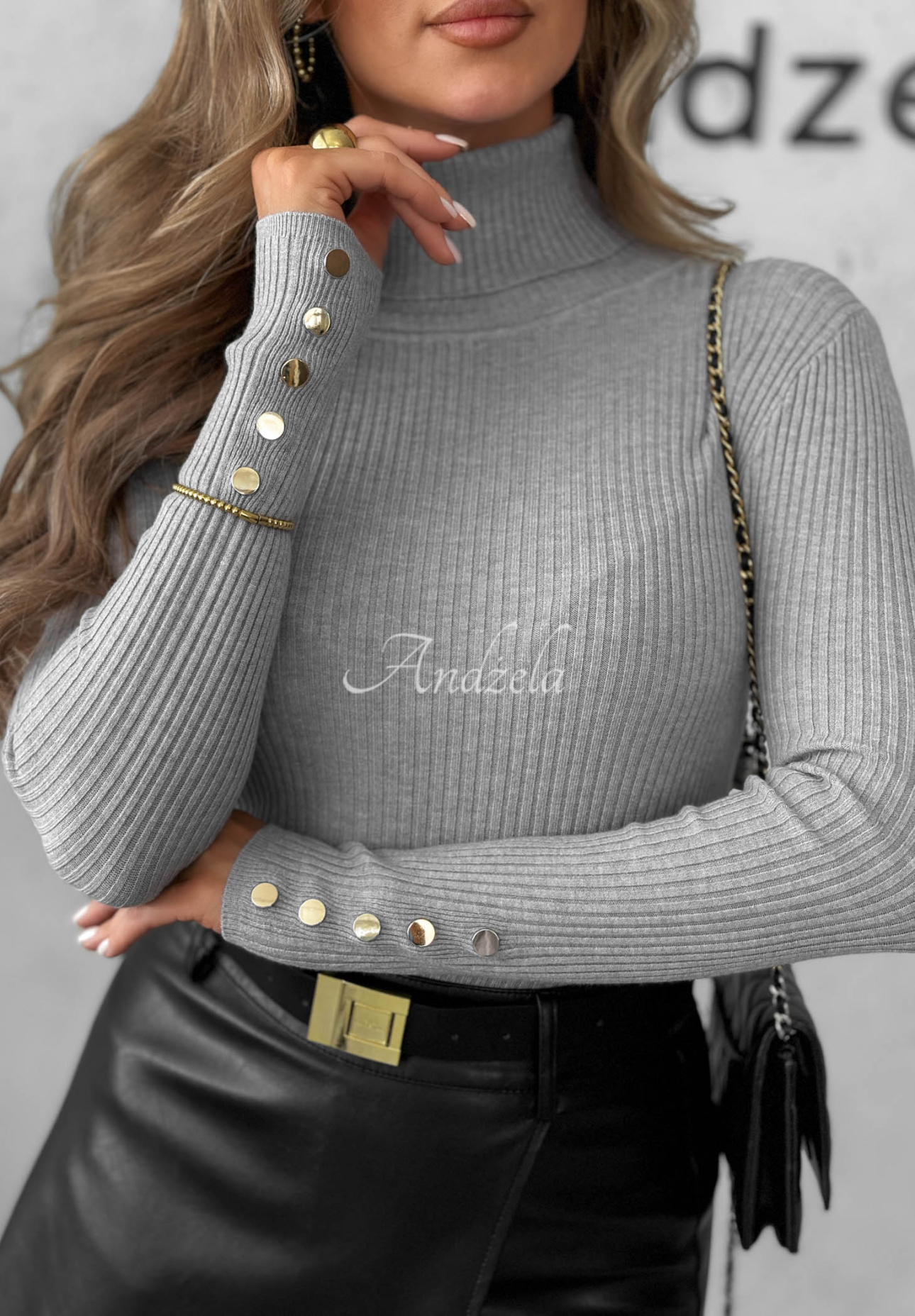 Gerippte Longsleeve-Bluse aus Viskose Seasonal Basic Grau