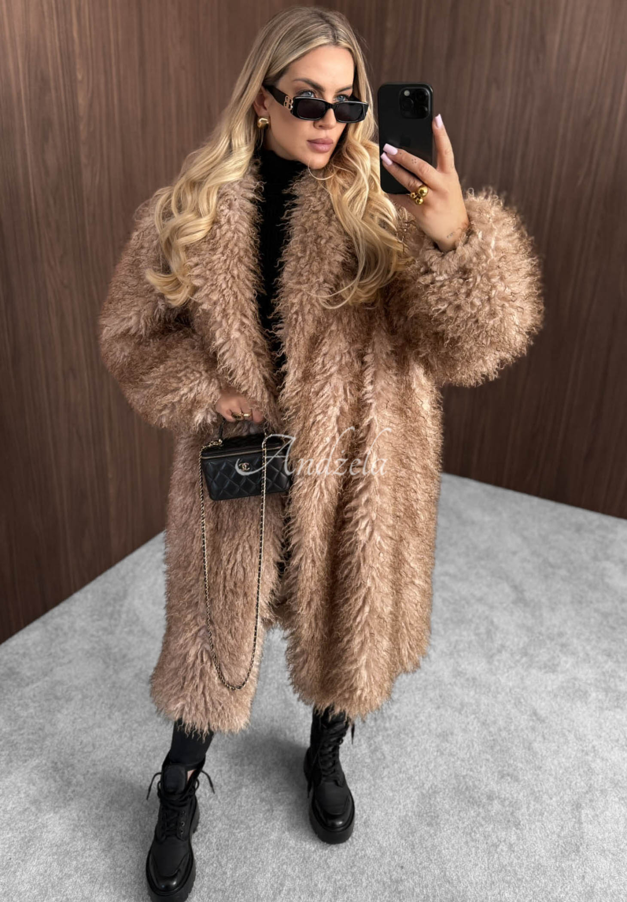 Langer Mantel aus Lammfellimitat November Fog Beige